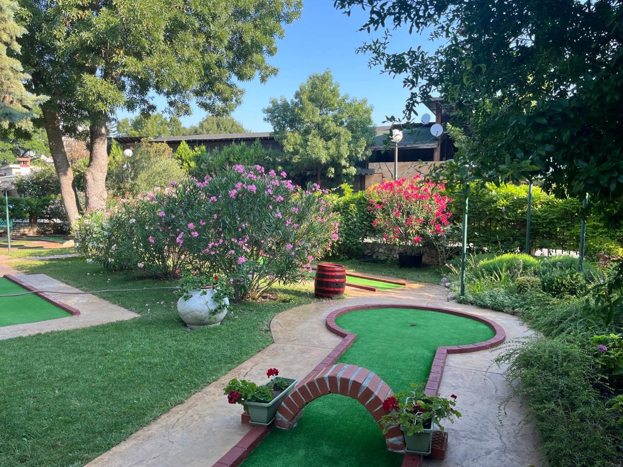 Oleander House And Tennis Club Slantchev Briag Extérieur photo
