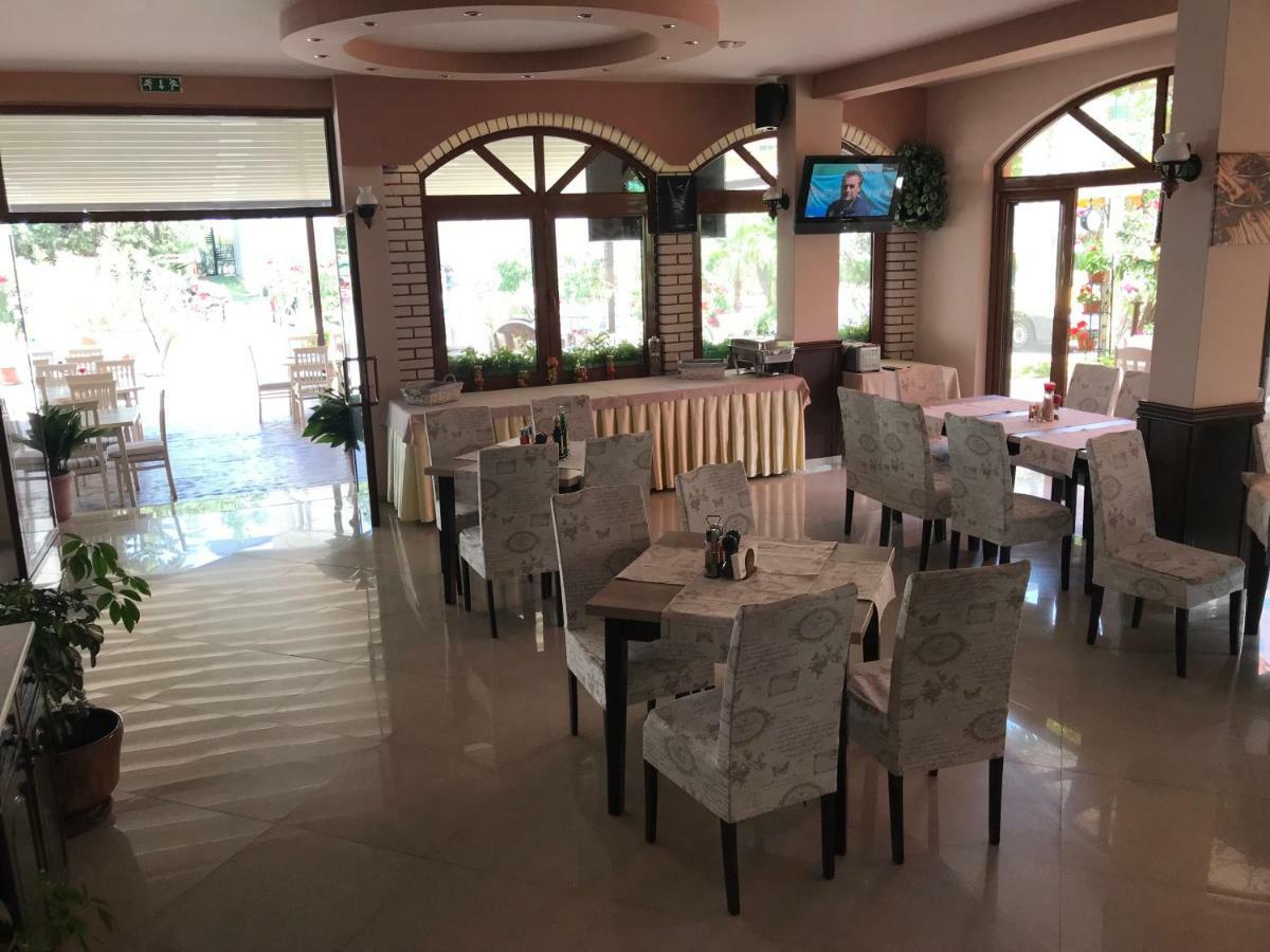 Oleander House And Tennis Club Slantchev Briag Extérieur photo